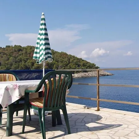 Lacic Πανσιόν 3*