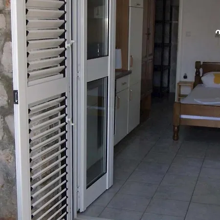 Πανσιόν Lacic Mali Lošinj